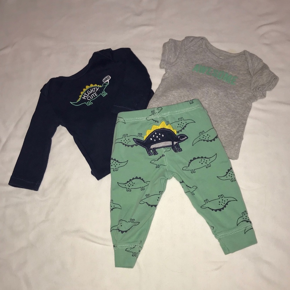 Carters Dinosaur Set!!!